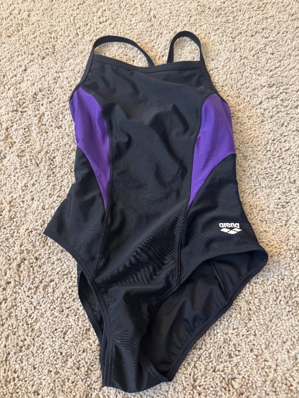ARENA Swimsuit Size 34 BNWT